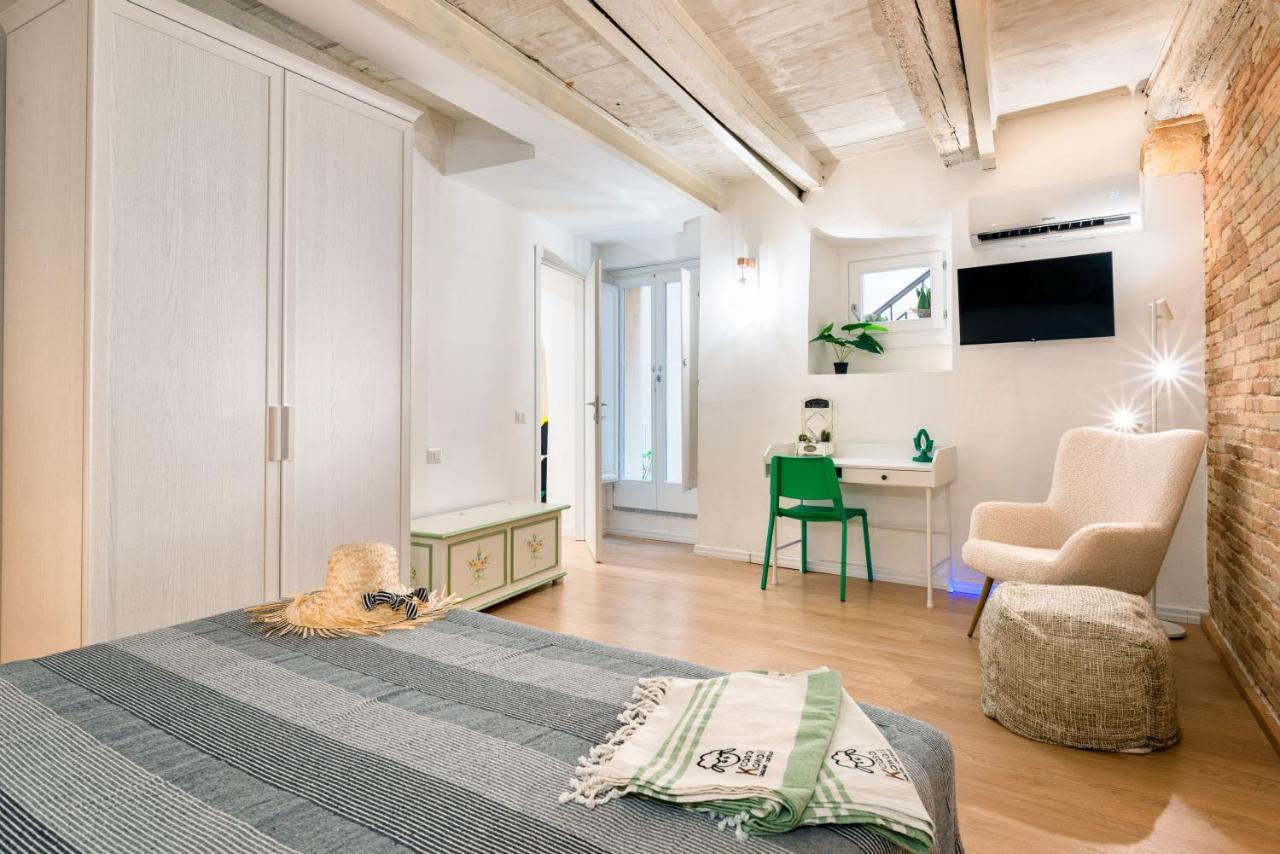 Casa Kawaii Midori Apartment Cagliari Bagian luar foto